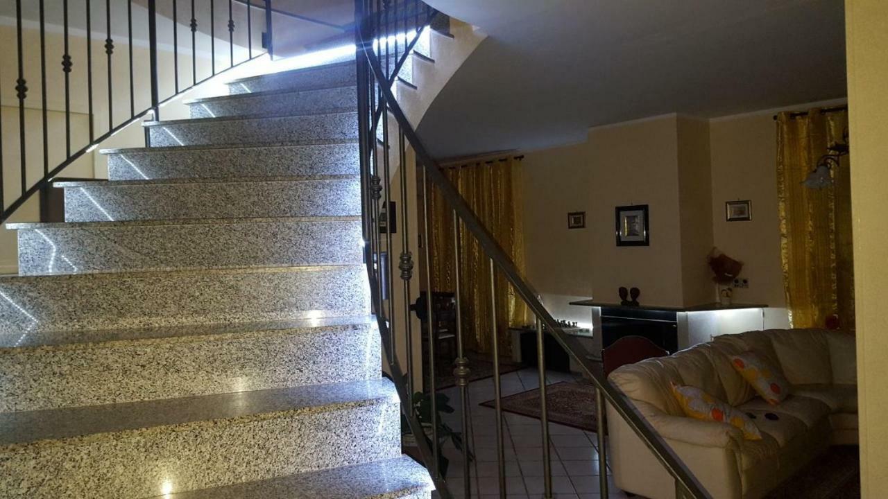 B&B Villa Dei Fiori 圣欧费米亚拉默齐亚 外观 照片
